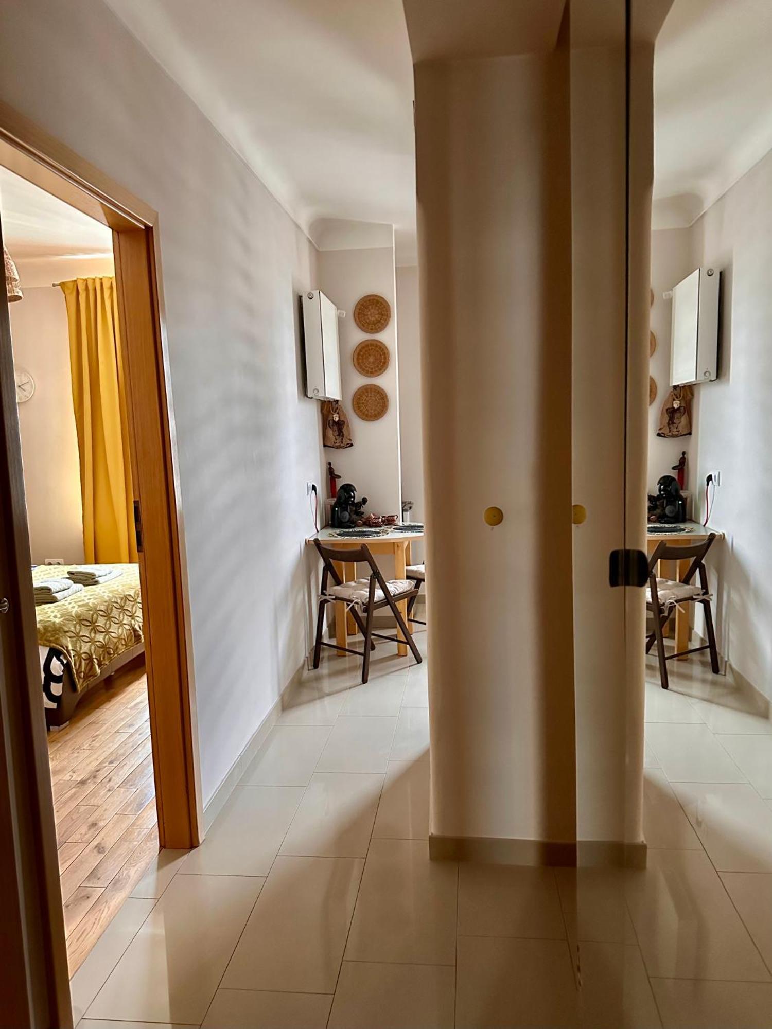 Africa Apartment Warsawa Bagian luar foto